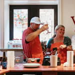 Bruges: Laboratorio di preparazione dei waffle belgi con degustazione di birra