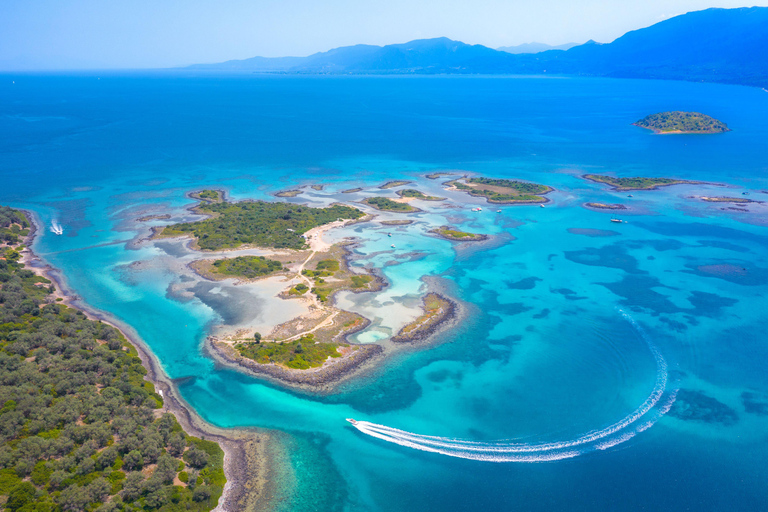 Athènes : excursion d&#039;une journée en bateau avec baignade et piscine thermaleAthènes : excursion d&#039;une journée en bateau vers les îles avec baignade