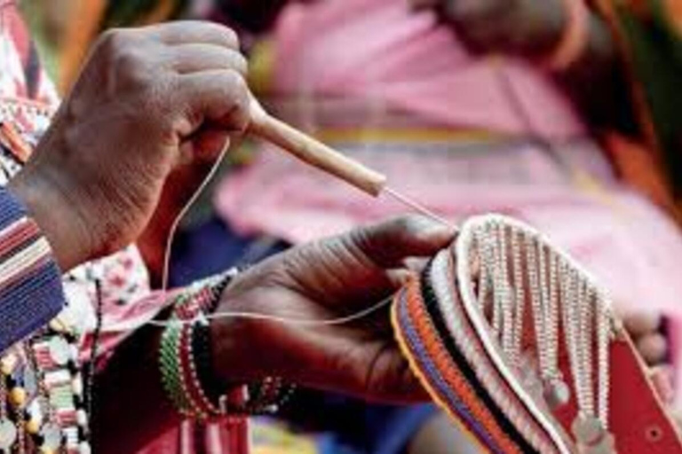 Kajiado: Maasai Beading Class with Artisans