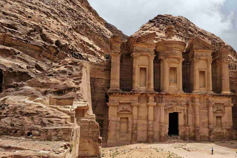 2 jours d'excursion privée à Petra, Wadi Rum et la mer Morte au départ d'AmmanVoyage Premium