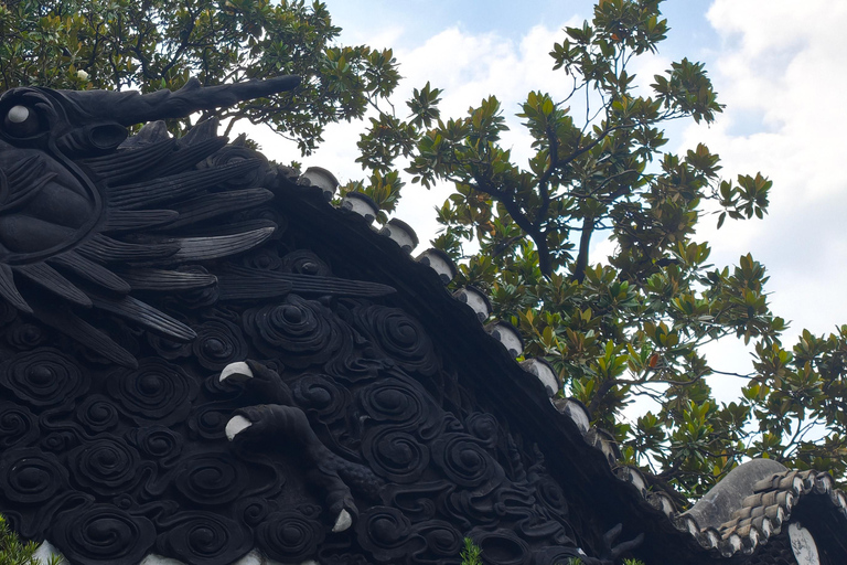 Shanghai: tour privato personalizzabile di 4 ore dei luoghi più importantiShanghai: tour di 4 ore con guida privata e macchina privata