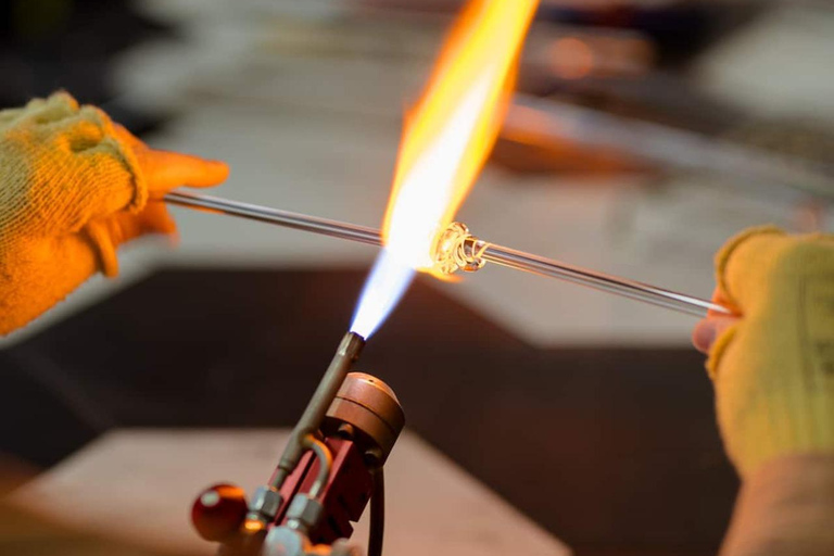 Create glass art in Southeast Portland