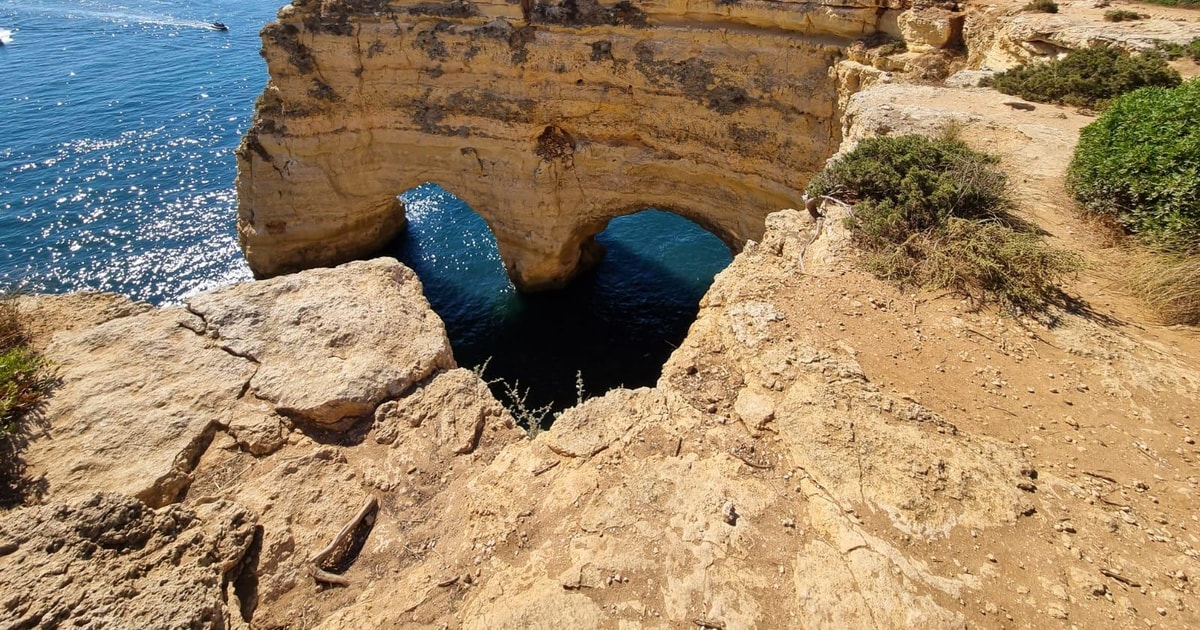 Depuis Faro Randonn E Des Vall Es Grotte De Benagil Et Plong E En Apn E Getyourguide