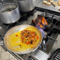 Pianillo, lezione di cucina con pasta, mozzarella e tiramisu - Housity