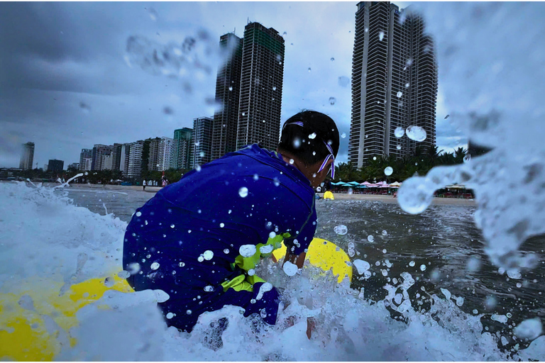 Danang Surf Lesson by Shaka VN