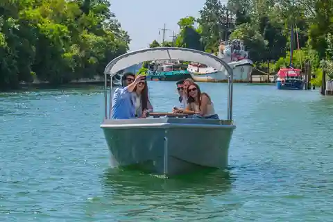 Laguna Veneciana: Alquiler de barcos (no se necesita licencia)