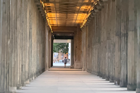 Berlin Night Walking Tour - Iconic Illuminated Landmarks Private Berlin Sunset Walking Tour - Iconic Landmarks