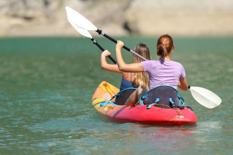 From Valencia: Excursion to Chulilla + hike and kayak tour on the lake From Valencia: Excursion to Chulilla + hike and kayaking tour on the lake