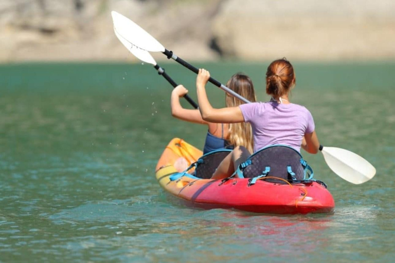 From Valencia: Excursion to Chulilla + hike and kayak tour on the lake From Valencia: Excursion to Chulilla + hike and kayaking tour on the lake