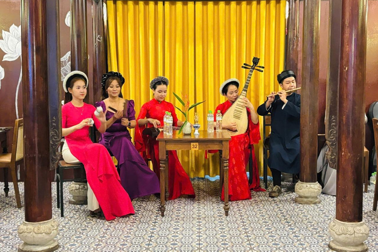 Hue Royal Dinner: Heritage Cuisine & Folk Music Show