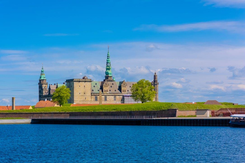 Copenhagen: Royal Castles and Helsingør City Tour