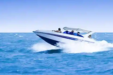 Phuket: Coral and racha Islands Snorkeling Trip with Lunch