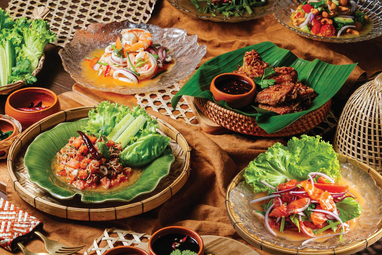Akara Sky Hanuman Bangkok Ticket Daytime Ticket (11.00 - 15.30) + 1 Drink