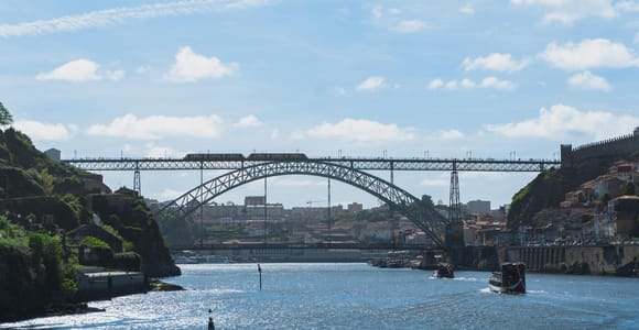 Porto: Flussfahrt auf dem Douro mit Mittagessen und Portwein