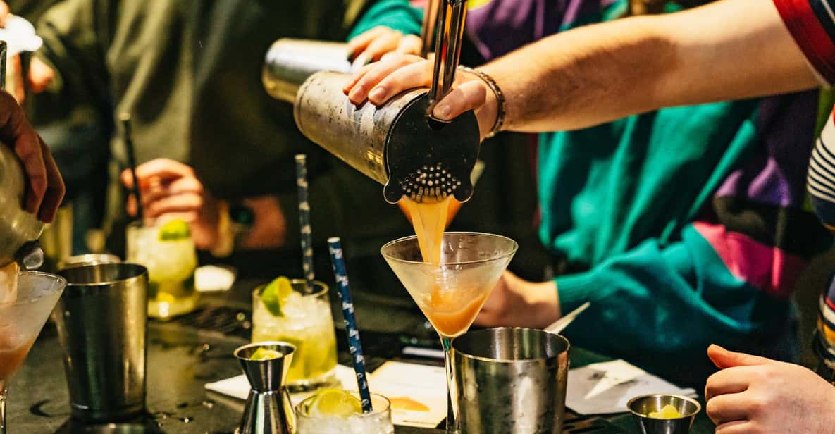 Afbeelding 12 van Amsterdam: Bols Cocktail Experience en Cocktail Workshop