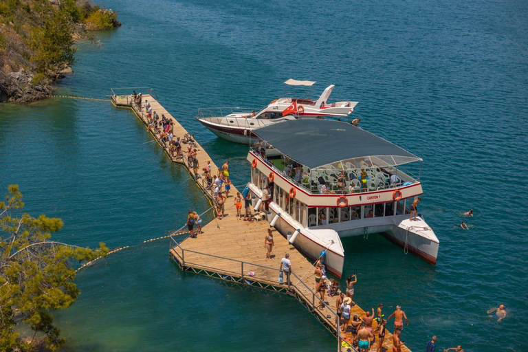 From Alanya: Green Canyon Boat Tour with Lunch & Soft Drinks