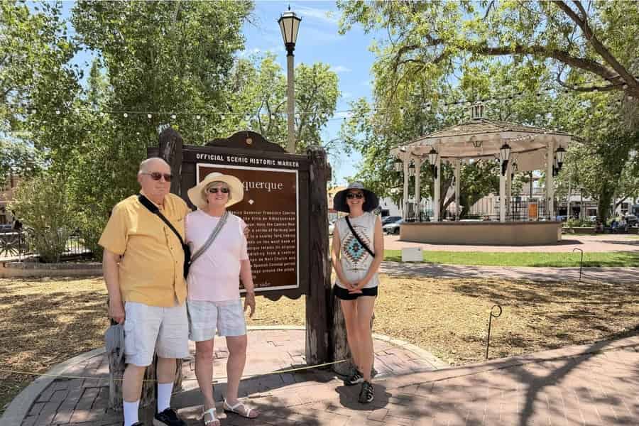 Altstadt von ABQ: 12-teilige Tour zu Geschichte, Legenden und der Route 66. Foto: GetYourGuide Altstadt von ABQ: 12-teilige Tour zu Geschichte, Legenden und der Route 66. Foto: GetYourGuide