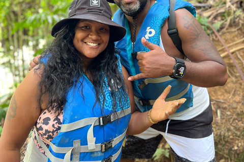 San Juan : Aventure sur le toboggan aquatique d'El Yunque avec transport