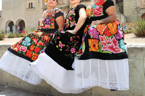 Show off your beauty wearing a typical Oaxacan costume + photo session
