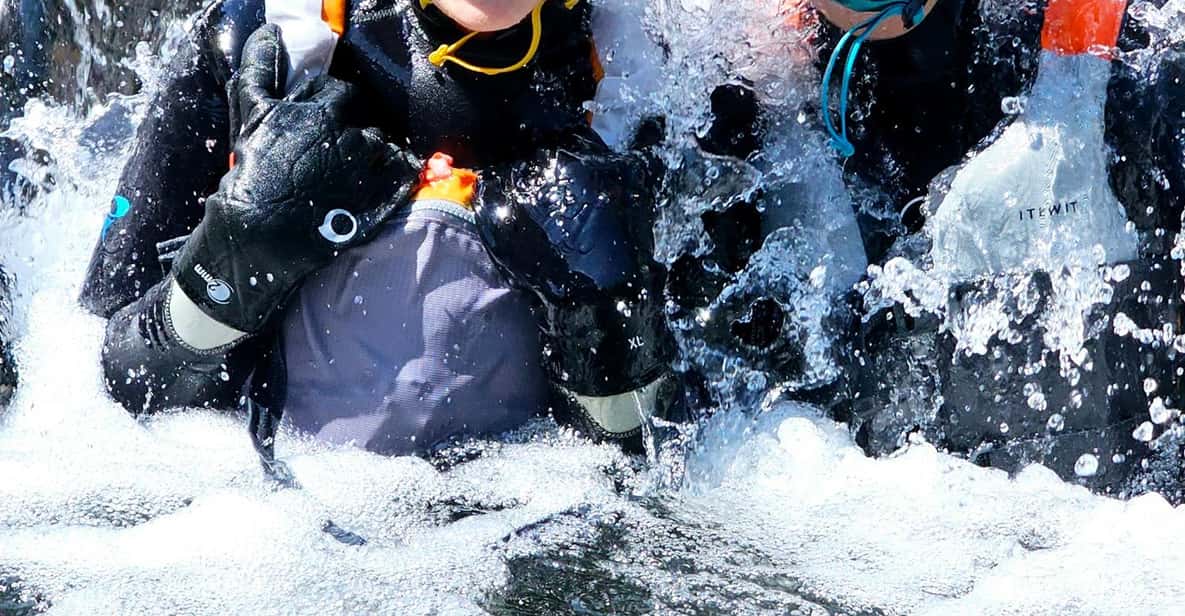 Afbeelding 1 van Gole Alcantara: Body Rafting, Scivoli e Tuffi nel Fiume