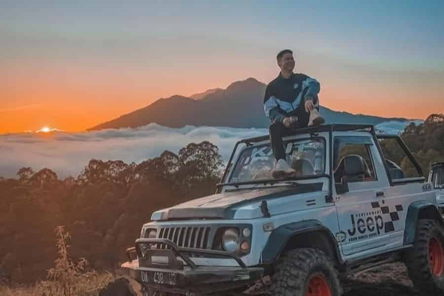 Bali: Jeep-Tour bei Sonnenaufgang zum Vulkan Batur mit schwarzer Lava und Frühstück. Foto: GetYourGuide Bali: Jeep-Tour bei Sonnenaufgang zum Vulkan Batur mit schwarzer Lava und Frühstück. Foto: GetYourGuide