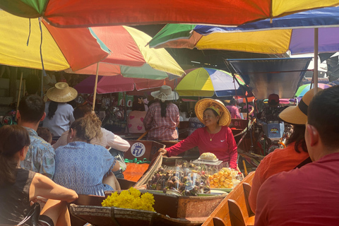 Bangkok: Railway Market & Floating Market Private Tour