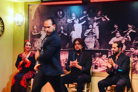 Sevilla: Flamenco-Show mit Getränk im Tablao La Cantaora