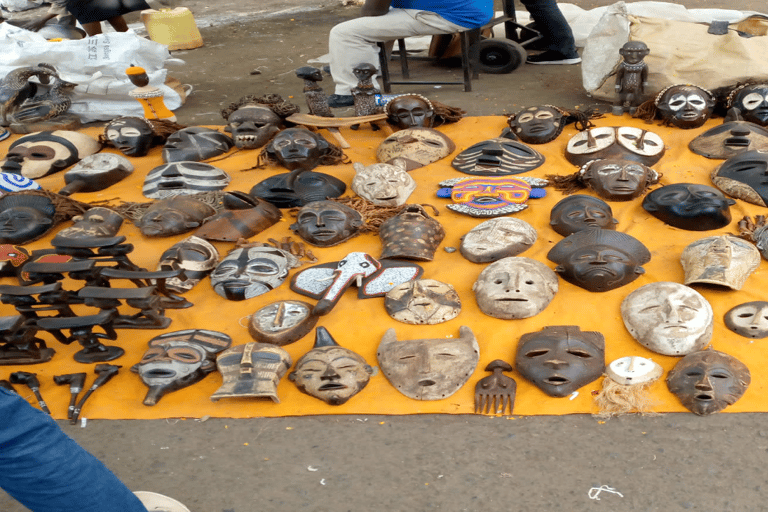 (Nairobi) Shopping di souvenir e tour storico di mezza giornata