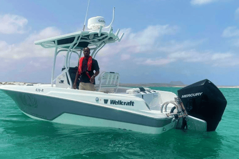 Ciesz się morzem w Boa Vista — prywatna wycieczka łodziąCiesz się morzem w Boa Vista – prywatny rejs wycieczkowy