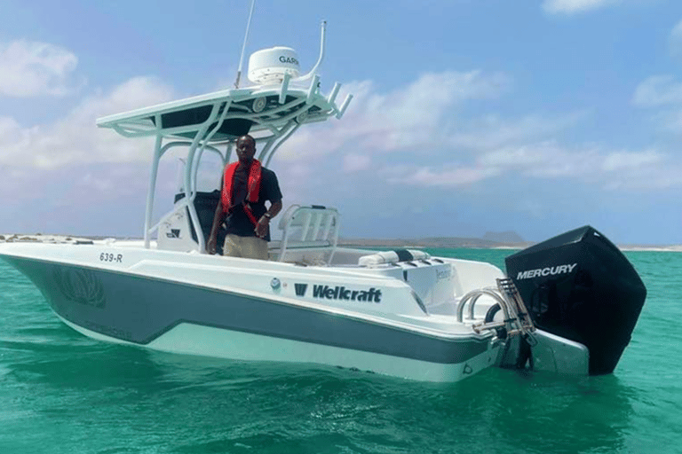 Ciesz się morzem w Boa Vista — prywatna wycieczka łodziąCiesz się morzem w Boa Vista – prywatny rejs wycieczkowy