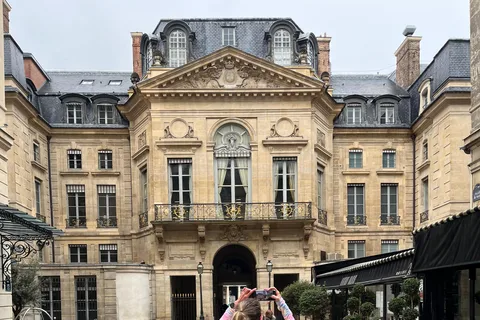 1,5 hour Running Tour in Paris for intermediate to advanced