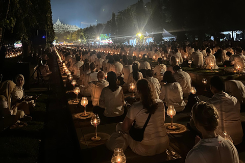 Open Tour & Private Tour Borobudur Vesak Lantern Festival OPEN TRIP Borobudur Vesak Lantern Festival
