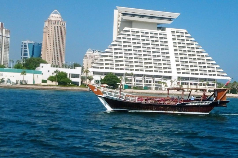 Doha: Wycieczka po mieście z przewodnikiem i rejs łodzią Dhow Wycieczka prywatna