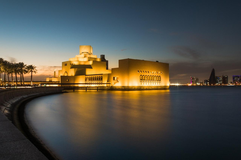 Combinaison de la ville de Doha et du safari dans le désert