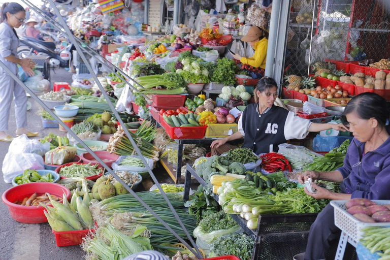 Hue: Motorbike Ride Through Hue with a Lady Rider & Lunch Hue: Motorbike Ride Through Hue with a Lady Rider & Lunch