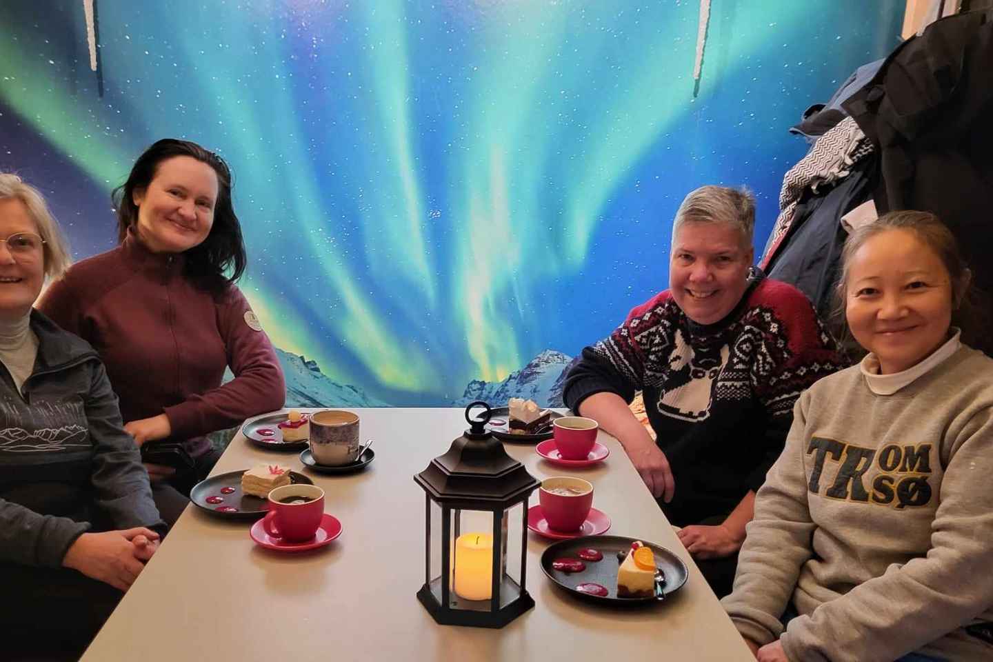 トロムソ スイーツ巡りツアー：アフタヌーンティー＆スイーツ体験