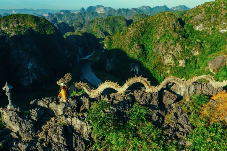 Ein Tag im Paradies: Abenteuer in Hoa Lu, Tam Coc und der Mua-Höhle