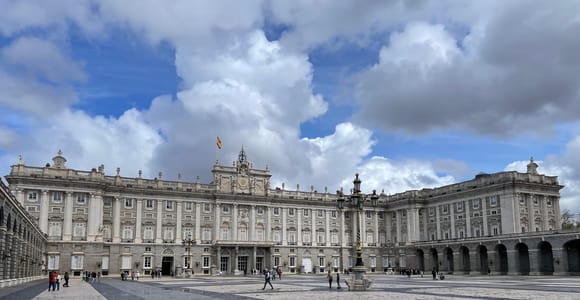 Madrid: Königspalast Tour - halbprivat oder privat
