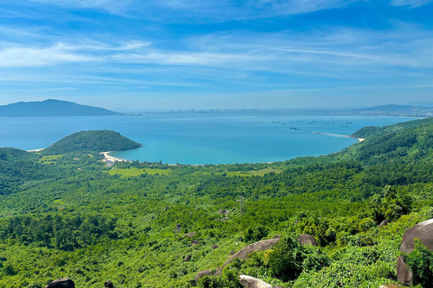 Hue : Voiture privée vers Hoi An via le col de Hai Van et arrêts panoramiquesDe Hue à Hoi An en voiture privée