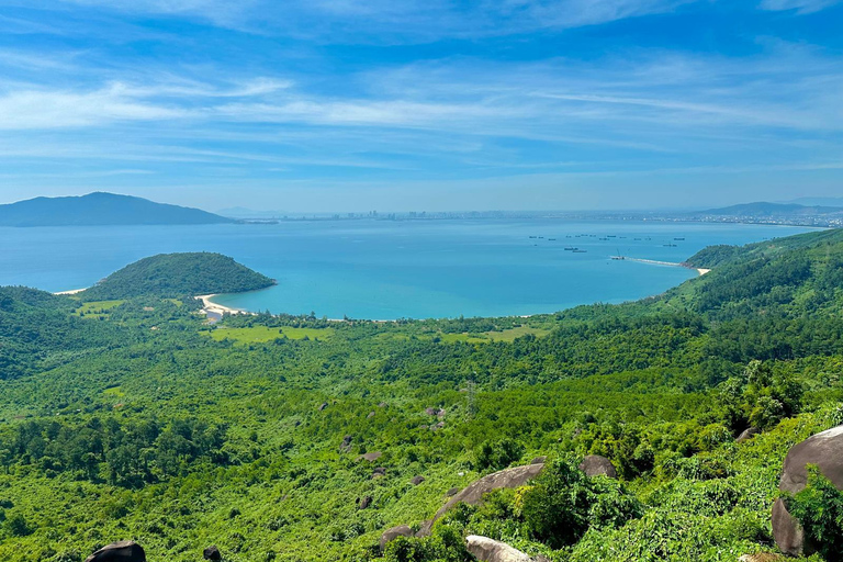 Hue : Voiture privée vers Hoi An via le col de Hai Van et arrêts panoramiquesDe Hue à Hoi An en voiture privée