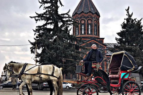 Passeio particular de um dia de Yerevan a Gyumri