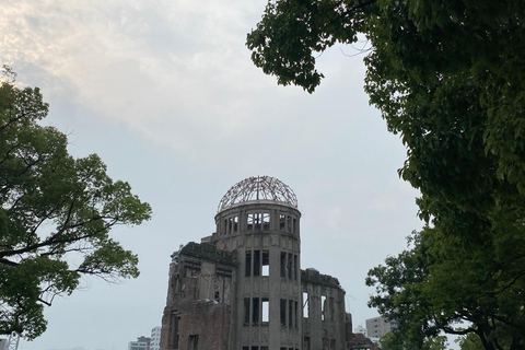 Tour privado de Hiroshima y Miyajima con guía titulado