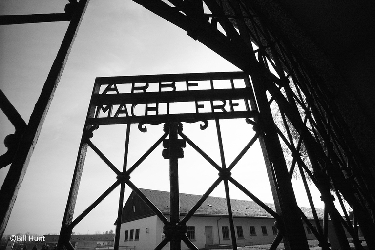 Munich: Private City Tour with BMW Museum and Nymphenburg
