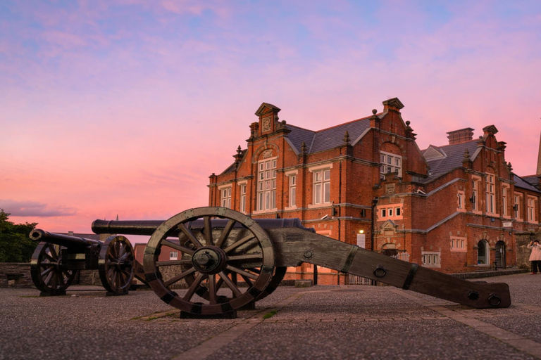 Belfast: Giants Causeway & Walled City of Derry Group Tour From Belfast: Small Group Giants Causeway and Derry City