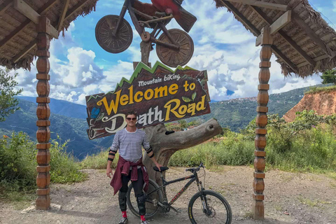 La Paz: Death Road Mountain Biking Tour