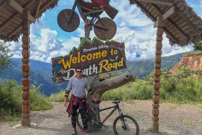 La Paz: Death Road Mountain Biking Tour