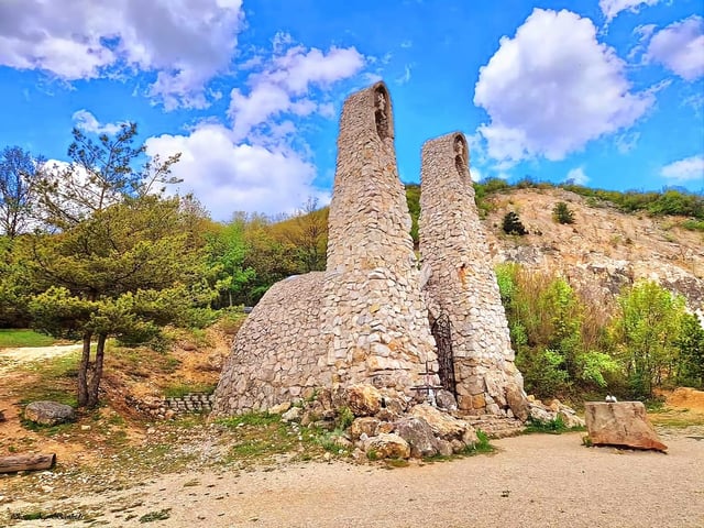 Budapest: Caminata de peregrinación en la naturaleza a 2 lugares espirituales