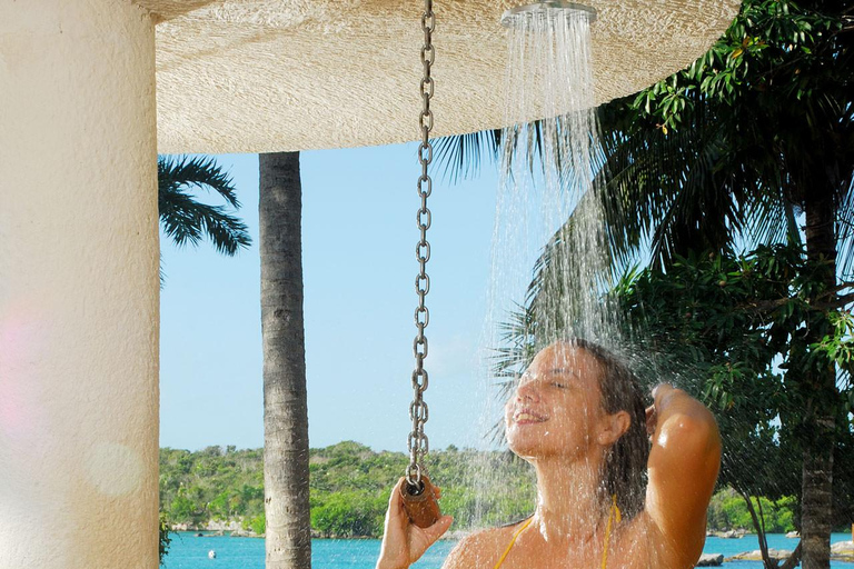 From Riviera Maya: Xel-Há All-Inclusive Park Entrance to Xel-Há Park with Lunch Included