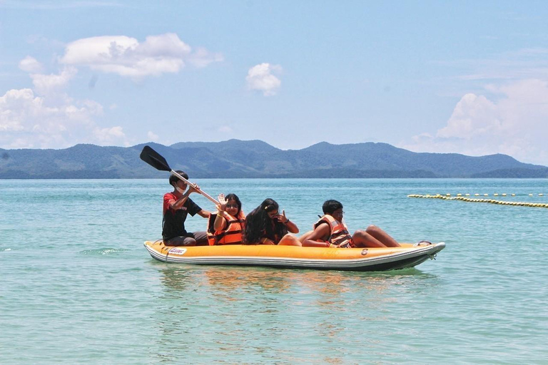 De Phuket: Ilha James Bond e passeio de canoagem em um grande barco