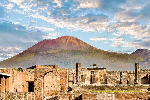 From Rome: Pompeii and Amalfi Coast Trip with Guide